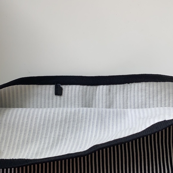 Black and White Tube Top - Picture 3 of 3